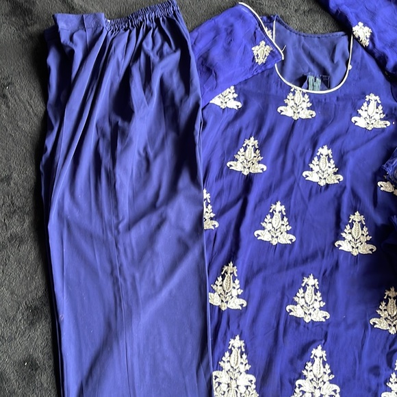 Navy blue shalwar kameez and dupatta Pakistani / Indian - Picture 9 of 9